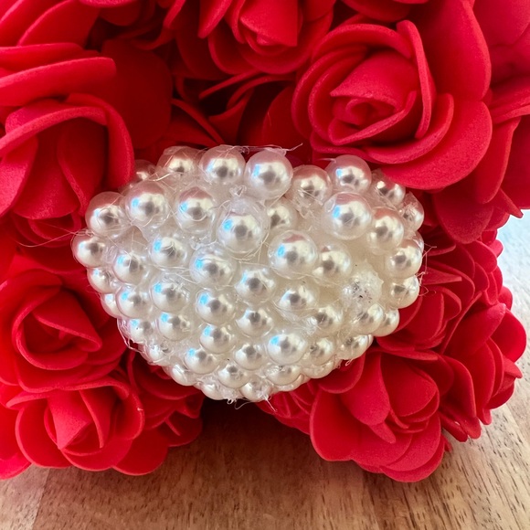 Home Accent Faux Flower Rose Bear with Pearl Heart - Picture 4 of 5